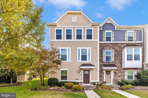 721 Potomac View Pkwy, Brunswick, MD 21716