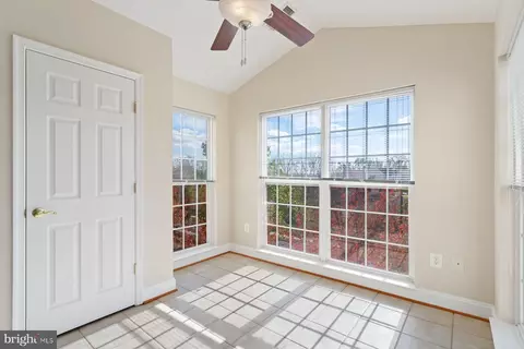 Entry Way - 2500 Hemingway Dr #3-3D, Frederick, MD 21702 photo 4 of 4