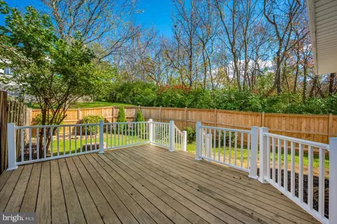 Exterior - 1723 Northridge Ln, Frederick, MD 21702 photo 3 of 5