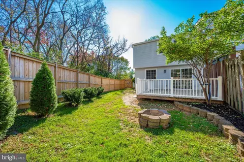Exterior - 1723 Northridge Ln, Frederick, MD 21702 photo 4 of 5