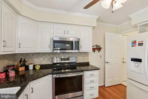 Kitchen - 7193 W Sundown Ct, Frederick, MD 21702 photo 3 of 3
