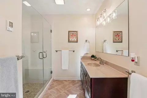 Bath - 7193 W Sundown Ct, Frederick, MD 21702 photo 4 of 5