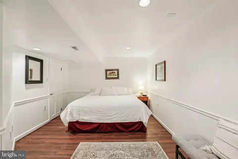 Bedroom - 7193 W Sundown Ct, Frederick, MD 21702 photo 5 of 6