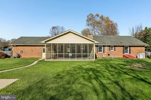 Exterior - 7193 W Sundown Ct, Frederick, MD 21702 photo 3 of 9
