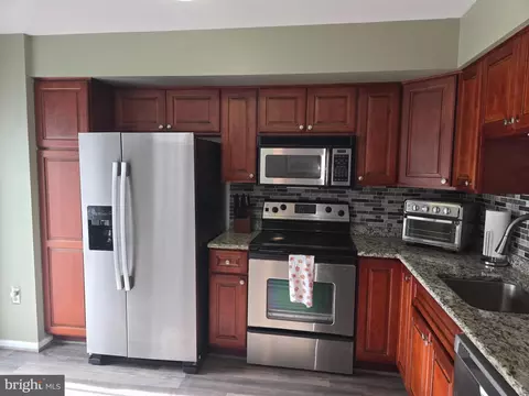 Kitchen - 9113 Ridgefield Ln, Frederick, MD 21701 photo 2 of 4
