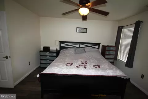 Bedroom - 9113 Ridgefield Ln, Frederick, MD 21701 photo 2 of 3