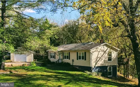 7403 Bear Branch Rd, Adamstown, MD 21710