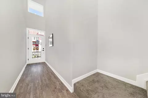 Entry Way - 714 D Iron Forge Rd, Frederick, MD 21702 photo 2 of 6