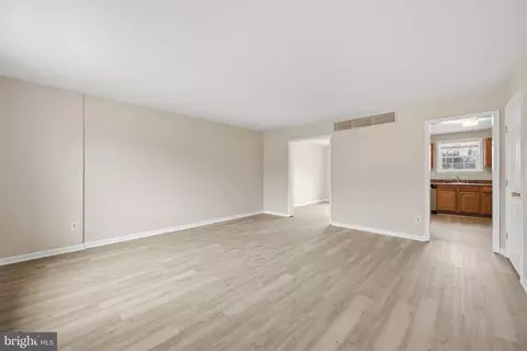 16 S Pendleton Ct, Frederick, MD 21701 photo 6