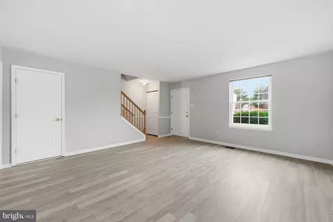 16 S Pendleton Ct, Frederick, MD 21701 photo 5