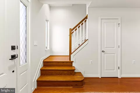 Entry Way - 1416 Wheyfield Dr, Frederick, MD 21701 photo 2 of 5