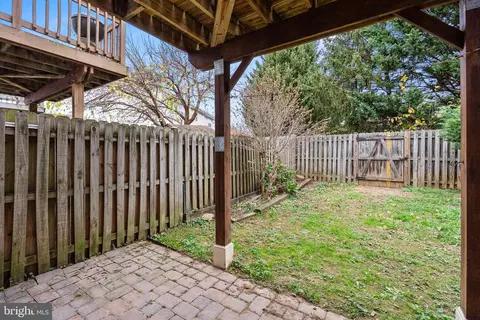 Exterior - 426 Blossom Ln, Frederick, MD 21701 photo 3 of 4
