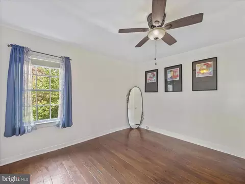 Bedroom - 17 W 3rd St, Frederick, MD 21701 photo 4 of 4