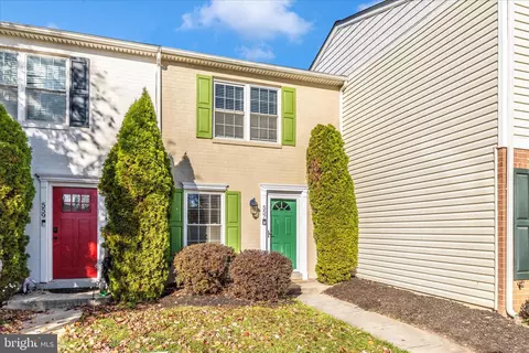 557 Lancaster Pl #557, Frederick, MD 21703 photo 2