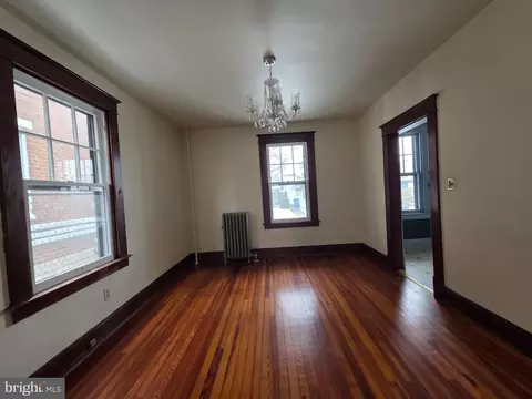 Living - 104 E 7th St, Frederick, MD 21701 photo 1 of 2