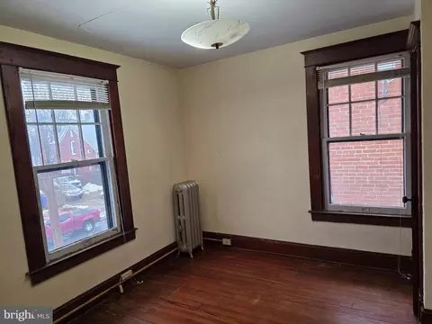 Bedroom - 104 E 7th St, Frederick, MD 21701 photo 3 of 4