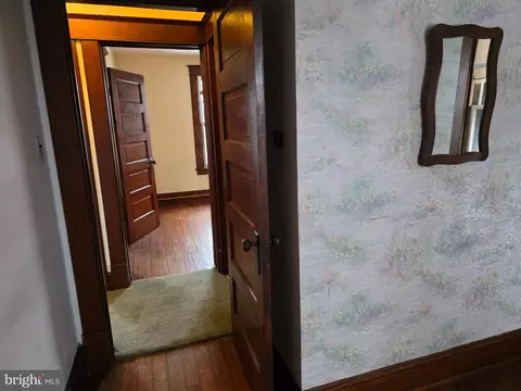 Entry Way - 104 E 7th St, Frederick, MD 21701 photo 3 of 6