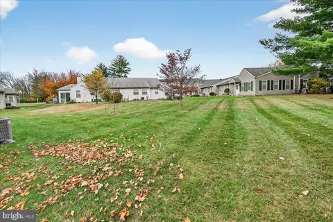 Exterior - 7006 Arbor Dr, Frederick, MD 21703 photo 6 of 15