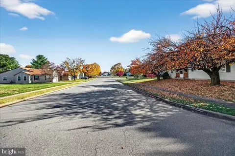 View/Area - 7006 Arbor Dr, Frederick, MD 21703 photo 7 of 15