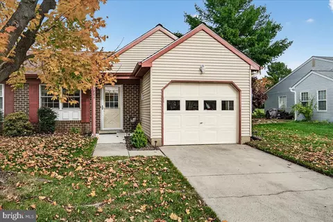 7006 Arbor Dr, Frederick, MD 21703