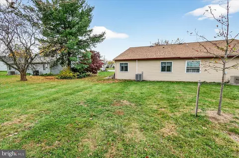 Exterior - 7006 Arbor Dr, Frederick, MD 21703 photo 8 of 15