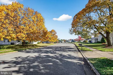 View/Area - 7006 Arbor Dr, Frederick, MD 21703 photo 8 of 15