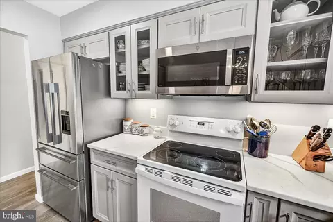 Kitchen - 7006 Arbor Dr, Frederick, MD 21703 photo 2 of 5