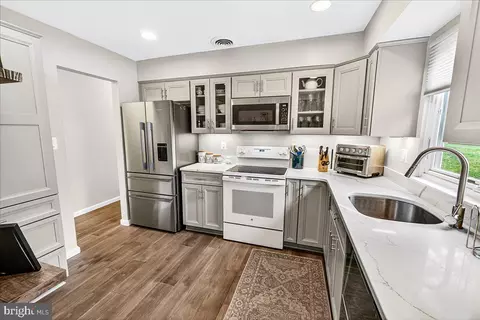 Kitchen - 7006 Arbor Dr, Frederick, MD 21703 photo 1 of 5