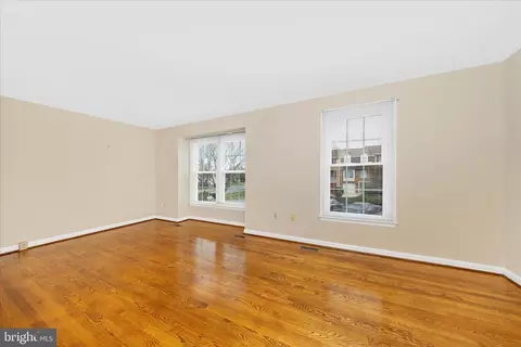 Living - 8007 Broken Reed Ct, Frederick, MD 21701 photo 2 of 6