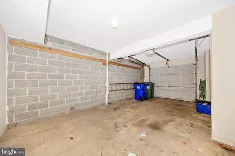 Exterior - 8007 Broken Reed Ct, Frederick, MD 21701 photo 2 of 23