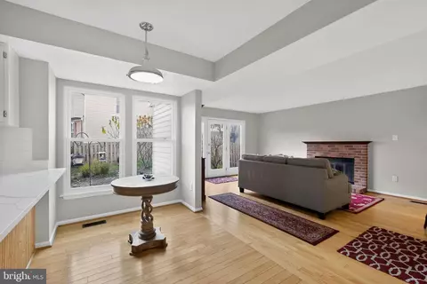 582 Chukkar Ct, Frederick, MD 21703 photo 9