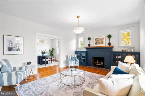 Living - 301 Fleming Ave, Frederick, MD 21701 photo 2 of 5