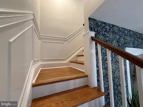 Entry Way - 301 Fleming Ave, Frederick, MD 21701 photo 6 of 8