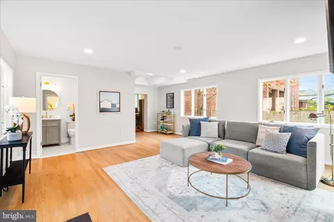 Living - 301 Fleming Ave, Frederick, MD 21701 photo 4 of 5