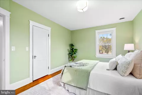 Bedroom - 301 Fleming Ave, Frederick, MD 21701 photo 3 of 6