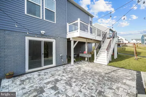 Exterior - 5521 Hawk Ridge Rd, Frederick, MD 21704 photo 7 of 11