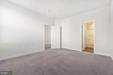 Bedroom - 5521 Hawk Ridge Rd, Frederick, MD 21704 photo 2 of 3