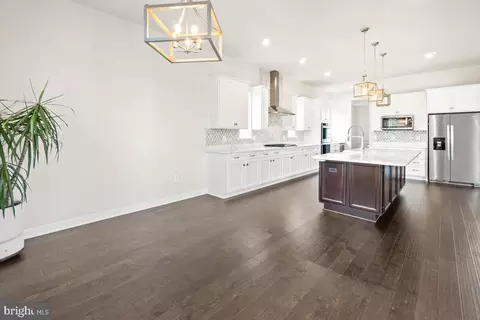 Entry Way - 5521 Hawk Ridge Rd, Frederick, MD 21704 photo 7 of 16