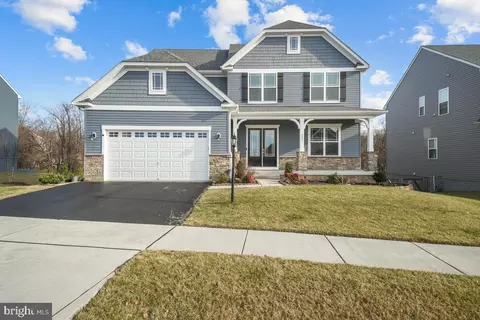 Exterior - 5521 Hawk Ridge Rd, Frederick, MD 21704 photo 2 of 11