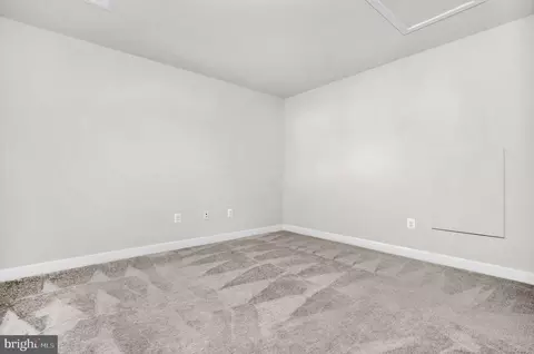 Bedroom - 6129 Dock St, Frederick, MD 21703 photo 5 of 6
