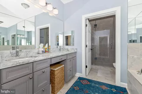 Bath - 35 E All Saints St #306, Frederick, MD 21701 photo 2 of 4