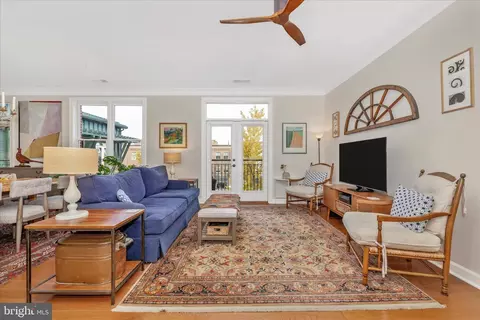 Living - 35 E All Saints St #306, Frederick, MD 21701 photo 1 of 2