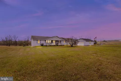 14069 Hoovers Mill Rd, Rocky Ridge, MD 21778