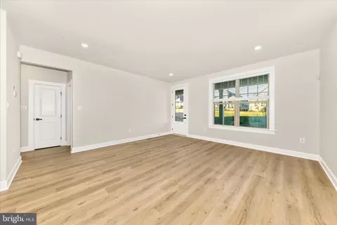 Living - 413 Bucklebury Ln, Frederick, MD 21702 photo 3 of 6