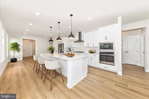 Entry Way - 413 Bucklebury Ln, Frederick, MD 21702 photo 1 of 11