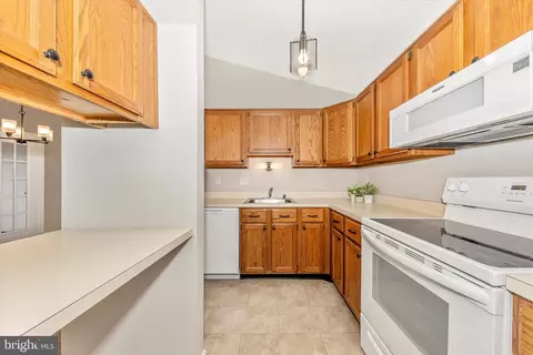 Kitchen - 2149 Wainwright Ct #2C, Frederick, MD 21702 photo 3 of 3