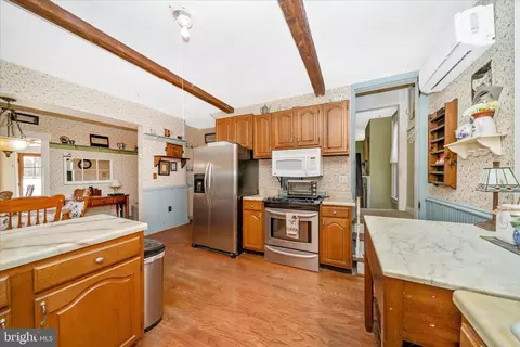 Kitchen - 6710 Ford Rd, Frederick, MD 21702 photo 4 of 5