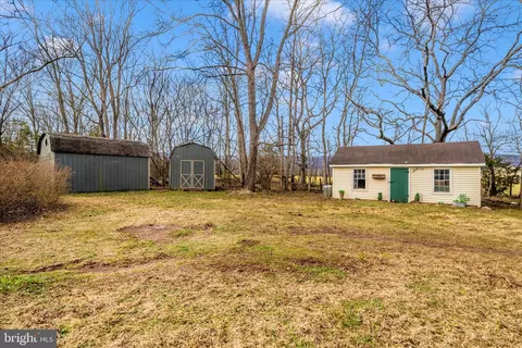 Exterior - 6710 Ford Rd, Frederick, MD 21702 photo 4 of 15