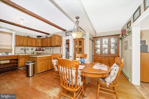 Dining - 6710 Ford Rd, Frederick, MD 21702 photo 2 of 8