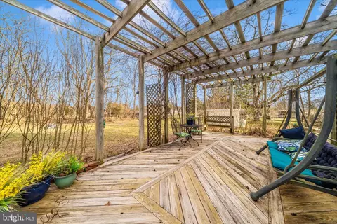 Exterior - 6710 Ford Rd, Frederick, MD 21702 photo 6 of 15